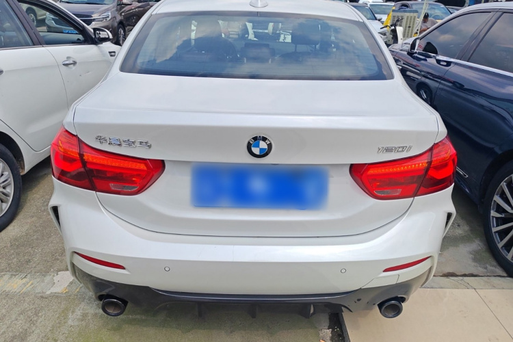 宝马1系 2021款 120i M运动曜夜版车身外观6