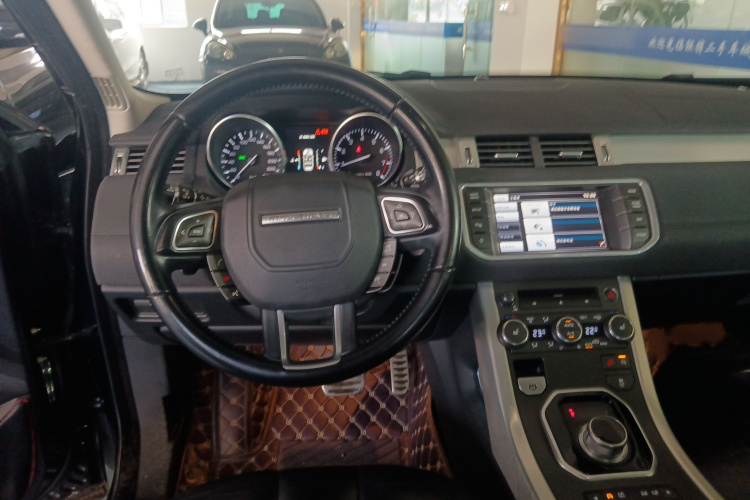 路虎 揽胜极光(进口) 2014款 2.0T 5门耀真版局部细节13