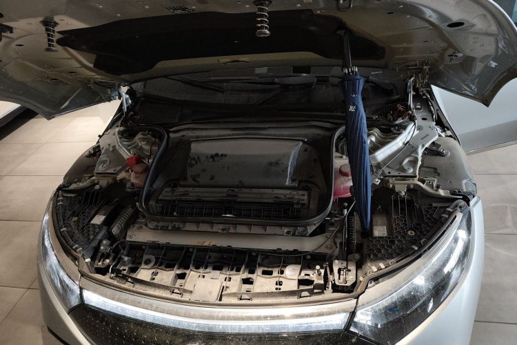 奔驰EQS 2022款 改款 450+ 先锋版机舱底盘24