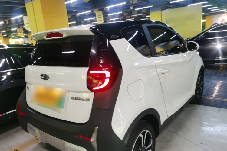 奇瑞 小蚂蚁 2021款 15万蚁粉款 蚁酷版 磷酸铁锂车身外观7