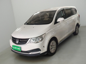 宝骏730 2019款 1.5L 手动超值型 7座 国VI