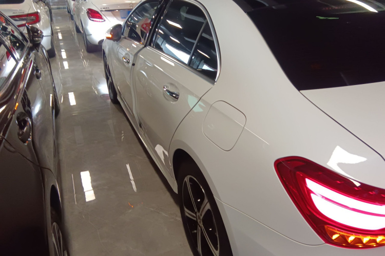 奔驰A级 2024款 改款 A 200 L 时尚型车身外观6003