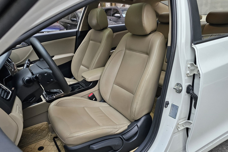 现代 名图 2014款 1.8L 自动智能型GLS局部细节19