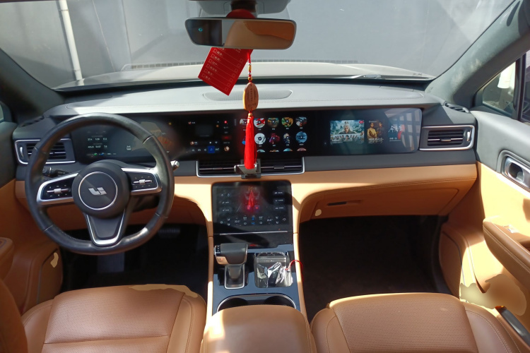 理想汽车 理想ONE 2021款 增程6座版中控内饰12