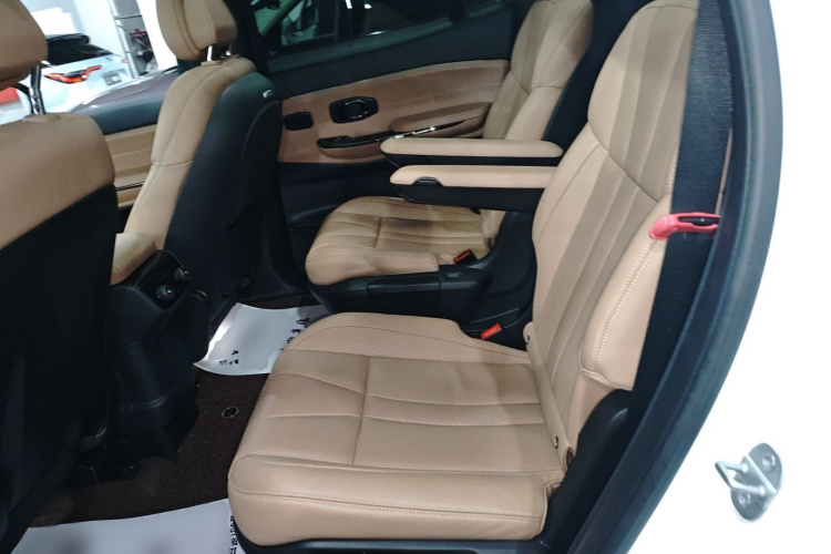 蔚来ES8 2022款 75kWh 六座版中控内饰21