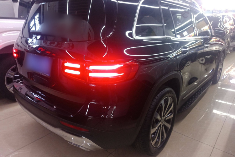 奔驰GLB 2024款 GLB 220 时尚型车身外观6005