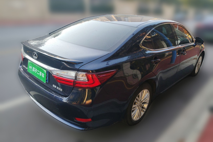 雷克萨斯ES 2015款 200 精英版车身外观7