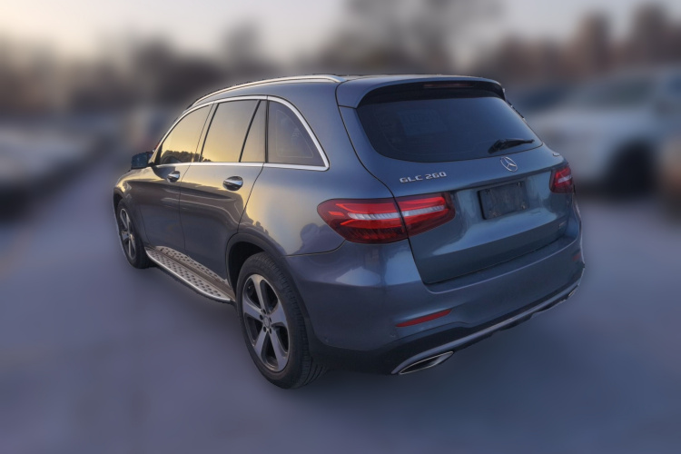 奔驰GLC 2016款 GLC 260 4MATIC 豪华型车身外观5