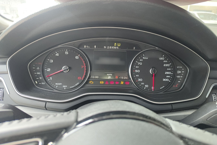 奥迪A4L 2019款 40 TFSI 进取型 国VI局部细节14