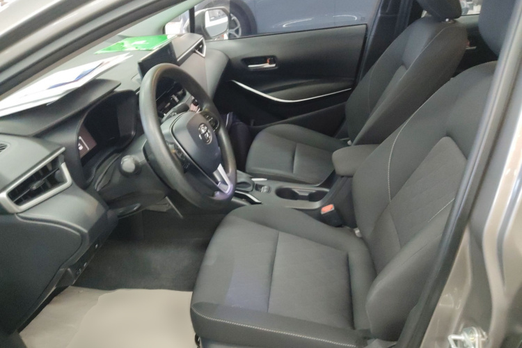 丰田 卡罗拉 2024款 1.8L 智能电混双擎 先锋版中控内饰19