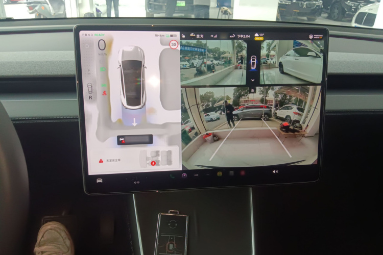 特斯拉 Model Y 2025款 后轮驱动版局部细节16