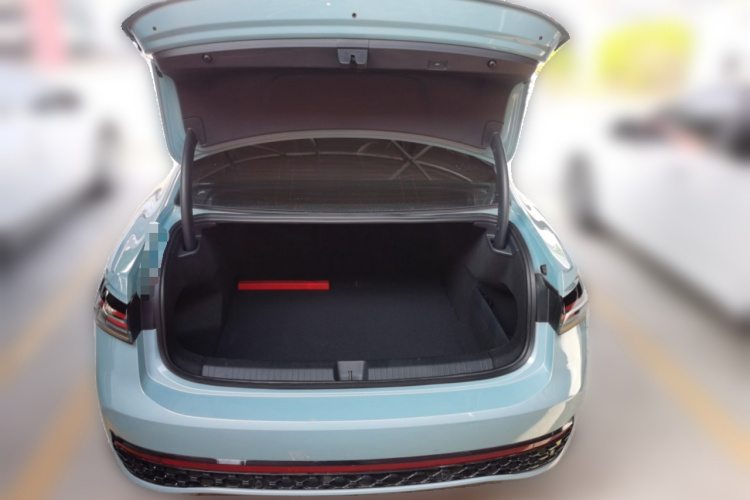 大众 帕萨特 2025款 Pro 380TSI 星空龙尊版中控内饰23