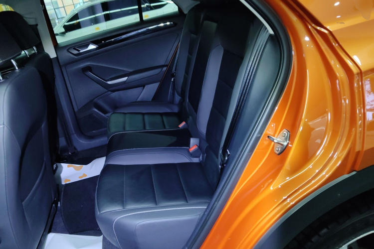 大众 T-ROC探歌 2019款 280TSI DSG两驱舒适型 国VI中控内饰21