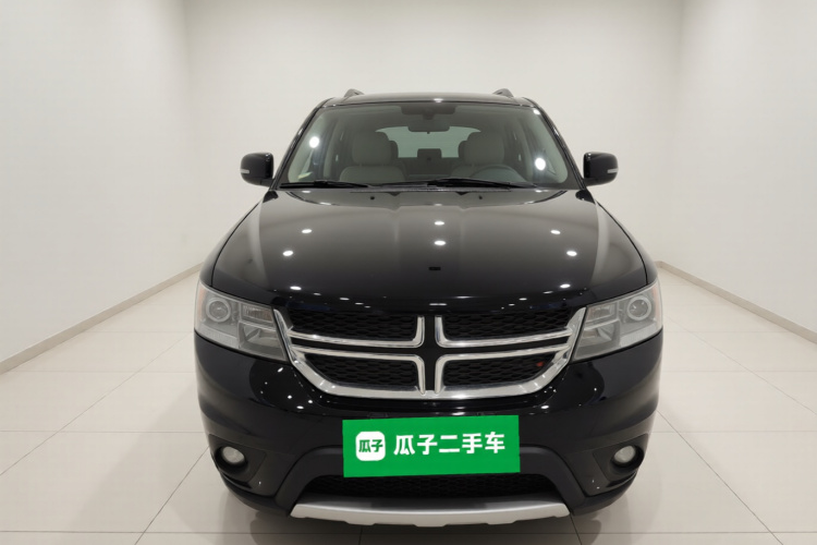 道奇 酷威 2013款 2.4L 两驱尊尚版车身外观2