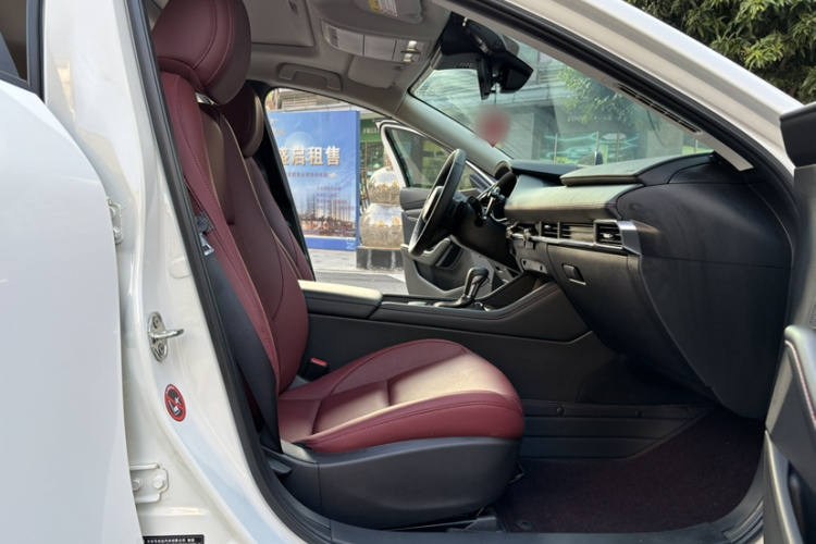 马自达3 昂克赛拉 2023款 2.0L 自动质雅版中控内饰7005