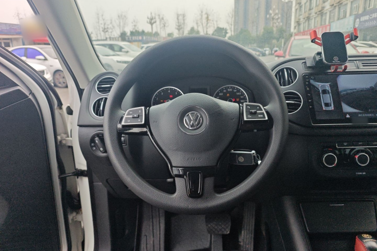 大众 途观 2016款 280TSI 自动两驱丝绸之路风尚版中控内饰13