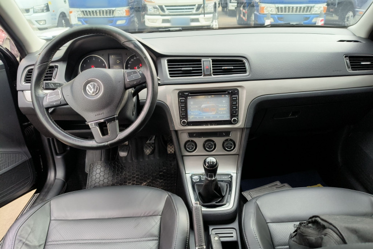 大众 朗逸 2013款 改款 1.4TSI 手动豪华版中控内饰12