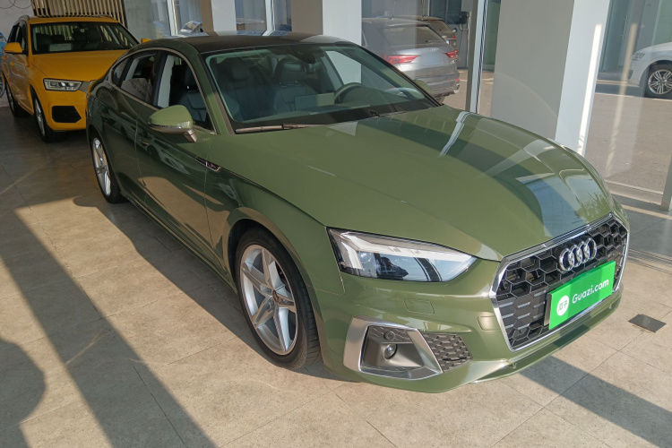 奥迪A5 2023款 Sportback 40 TFSI 时尚动感型车身外观3