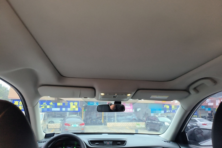 日产 奇骏 2017款 2.0L CVT舒适版 2WD中控内饰22