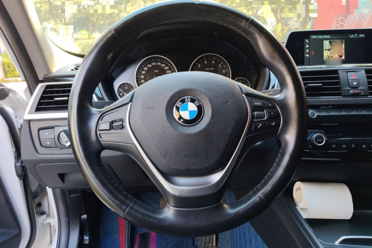 宝马3系 2018款 320Li 时尚型中控内饰13