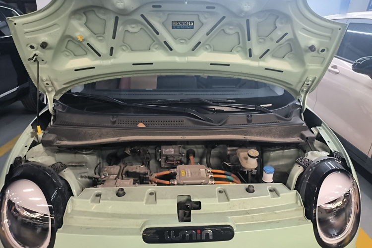 长安启源 长安Lumin 2022款 210km 香甜款机舱底盘24