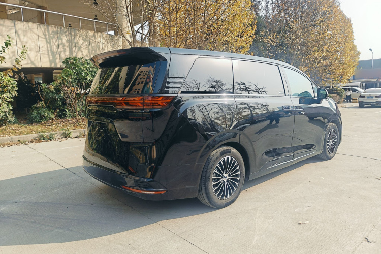 腾势D9 2022款 DM-i 1040 尊贵型车身外观6012