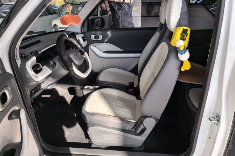 吉利银河 2025款 210km 熊猫卡丁局部细节19