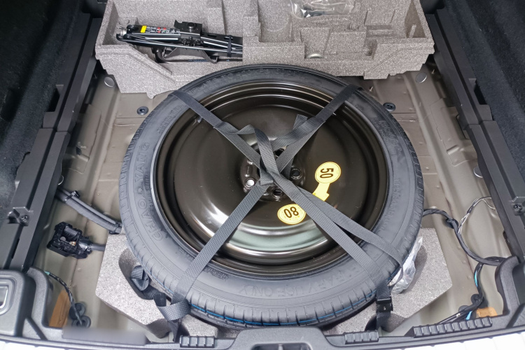 沃尔沃XC60 2019款 T5 四驱智逸版 国VI中控内饰7014