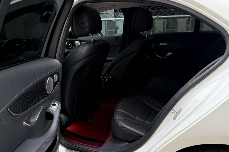 奔驰C级 2018款 C 200 L 运动版中控内饰7002