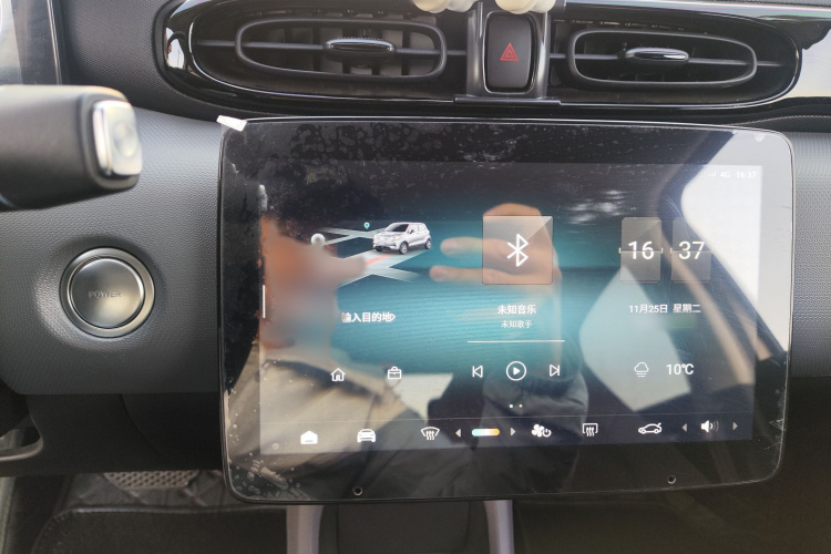 零跑汽车 零跑T03 2021款 400舒适版中控内饰7008