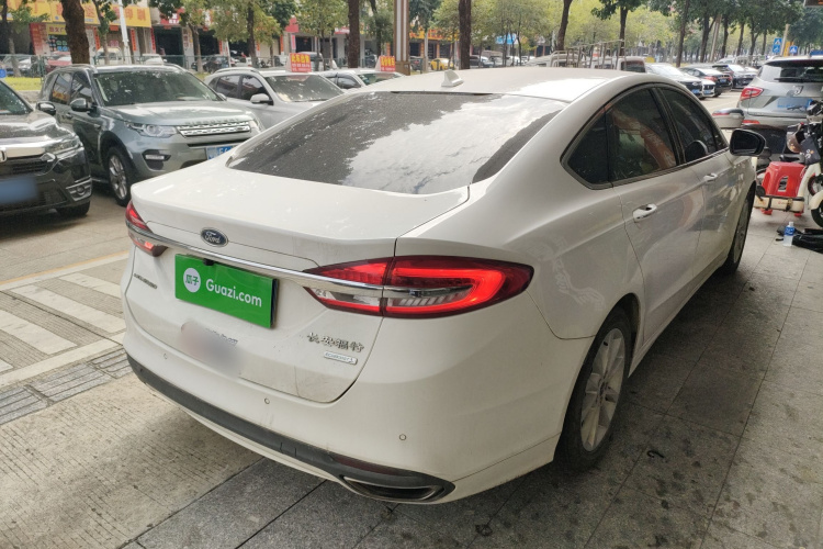 福特 蒙迪欧 2017款 改款 EcoBoost 180 时尚型车身外观6005