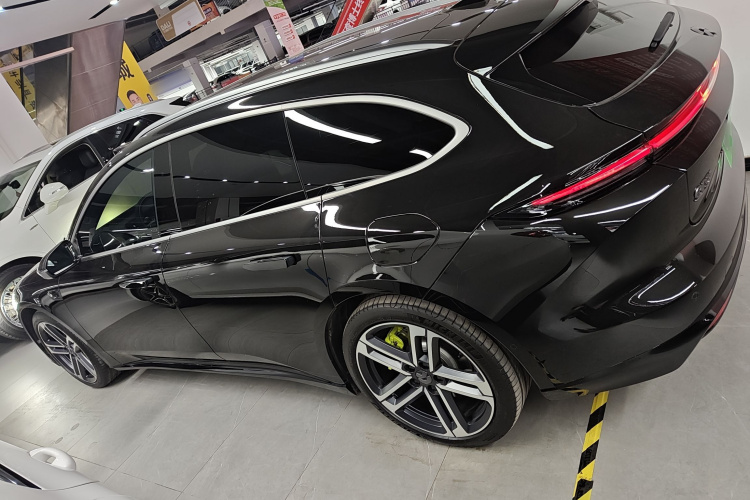 蔚来ET5T 2025款 冠军纪念版 75kWh Touring车身外观4