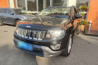 Jeep 指南者(进口) 2015款 2.0L 两驱运动版