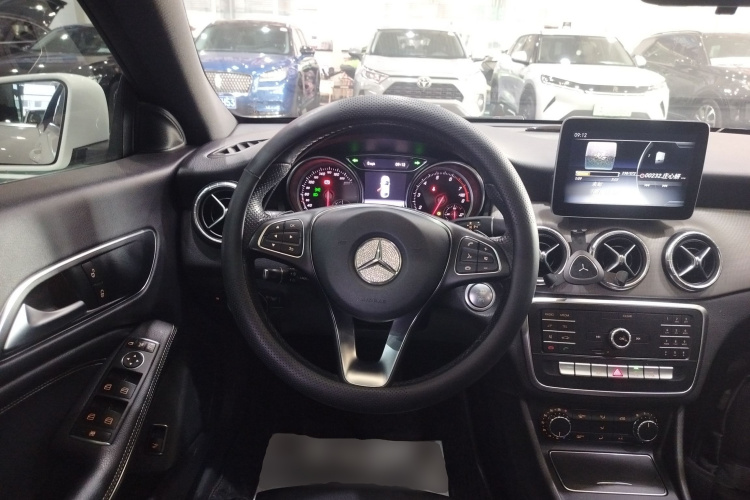 奔驰CLA 2019款 CLA 200 动感型局部细节13