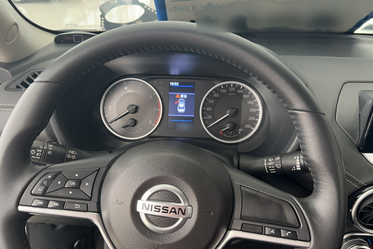 日产 轩逸 2021款 1.6L XL CVT悦享版局部细节9002