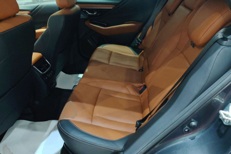 斯巴鲁 傲虎 2021款 2.5i 旗舰版 EyeSight中控内饰21