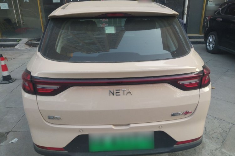 哪吒汽车 哪吒AYA 2023款 401车身外观6004