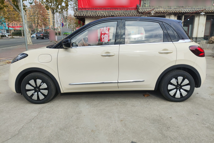 五菱汽车 五菱缤果 2025款 333km 悦享款车身外观4