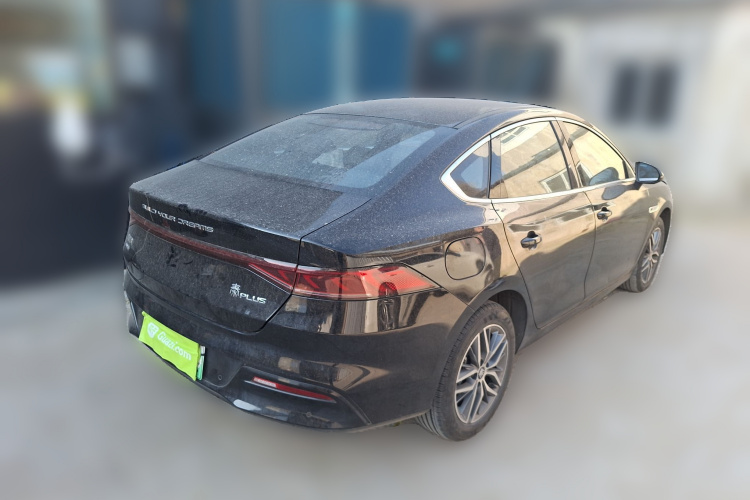 比亚迪 秦PLUS 2023款  冠军版 DM-i 120KM超越型车身外观6005