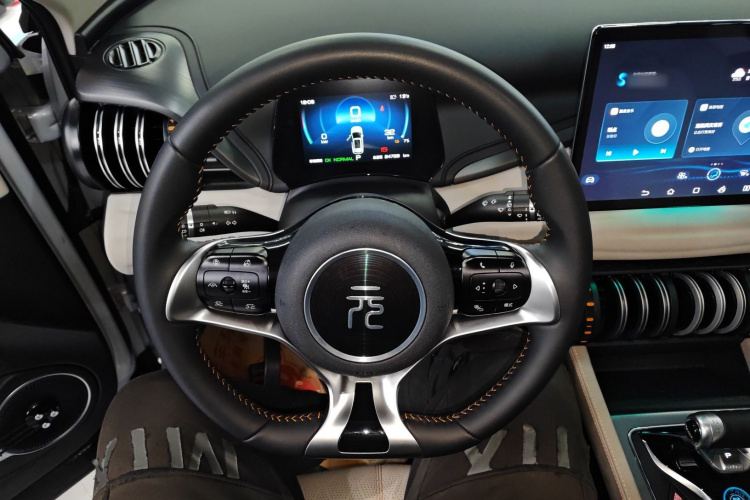 比亚迪 元PLUS 2023款 冠军版 430KM 超越型局部细节13