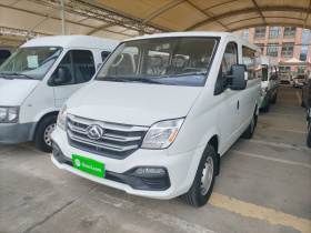 上汽大通MAXUS 新途V80 2024款 傲运通超值版 6AMT 短轴超低顶127Ps 5/6座