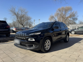 Jeep 自由光 2016款 2.0L 优越版