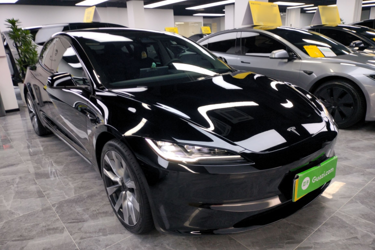 特斯拉 Model 3 2023款 长续航全轮驱动版车身外观6002