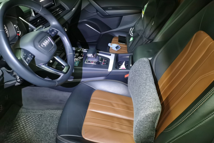 奥迪Q5L 2020款 改款 40 TFSI 荣享时尚型中控内饰19