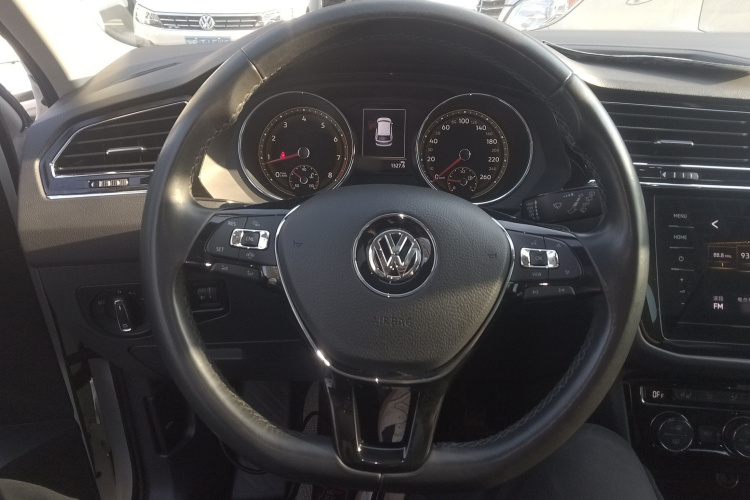 大众 途观L 2019款 改款 330TSI 自动两驱智动豪华版 国VI中控内饰13