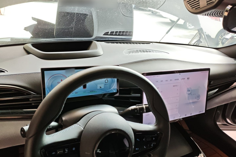 比亚迪 海豹 2023款 冠军版 700km 性能版中控内饰7002