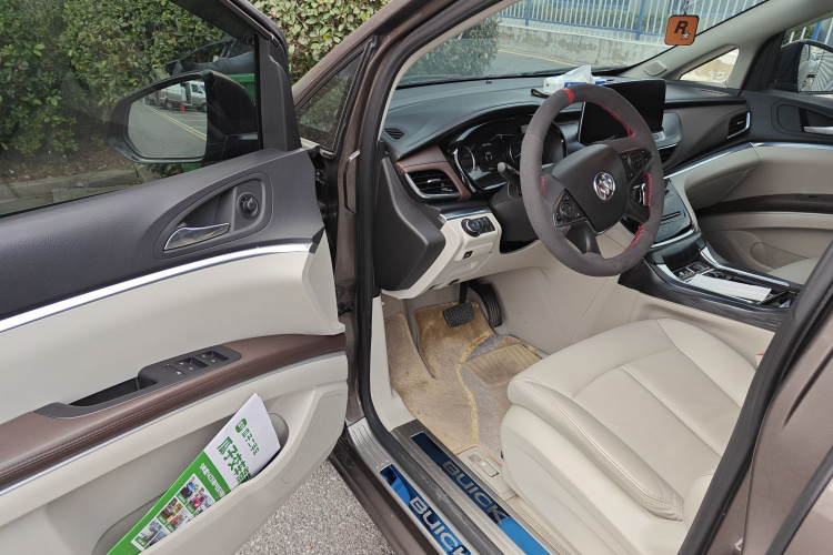 别克GL8 2021款 陆上公务舱 652T 豪华型中控内饰7003