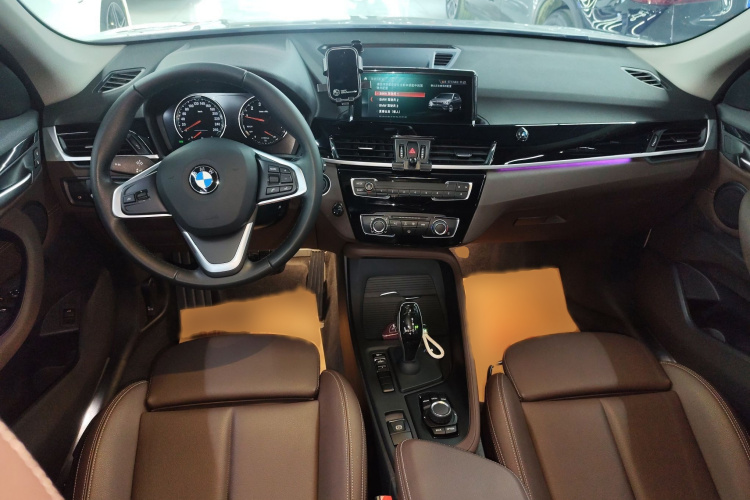 宝马X1 2020款 sDrive20Li 时尚型中控内饰7002