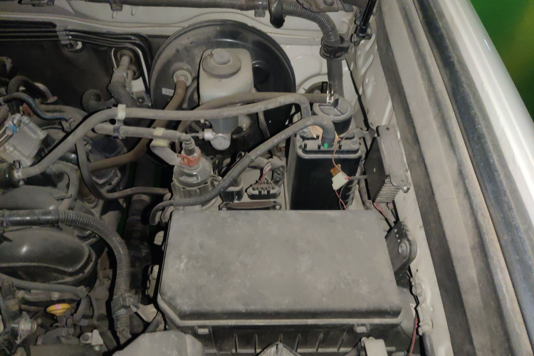 丰田 普拉多 2015款 2.7L 自动标准版局部细节9007