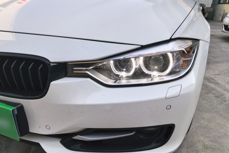 宝马3系(进口) 2013款 改款 328i运动设计套装局部细节36